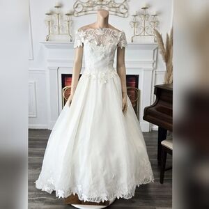 Bianchi Vintage 80s Ivory Embroidered Organza Floral Illusion Wedding Dress sz 8